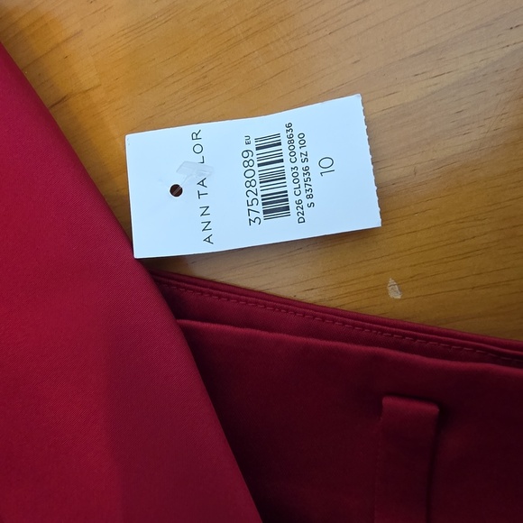 New Ann Taylor Red Wide Leg Trouser Pants Christmas Fancy - Picture 6 of 6